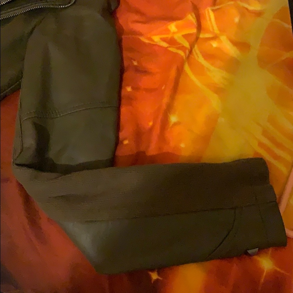 Jacket - Picture 6 of 10